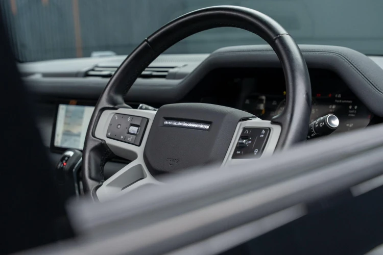 Vehicle Image 35