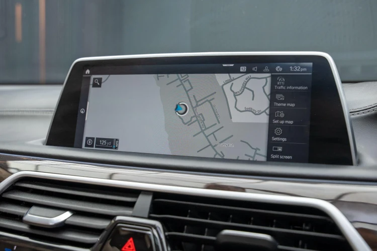 Vehicle Image 10