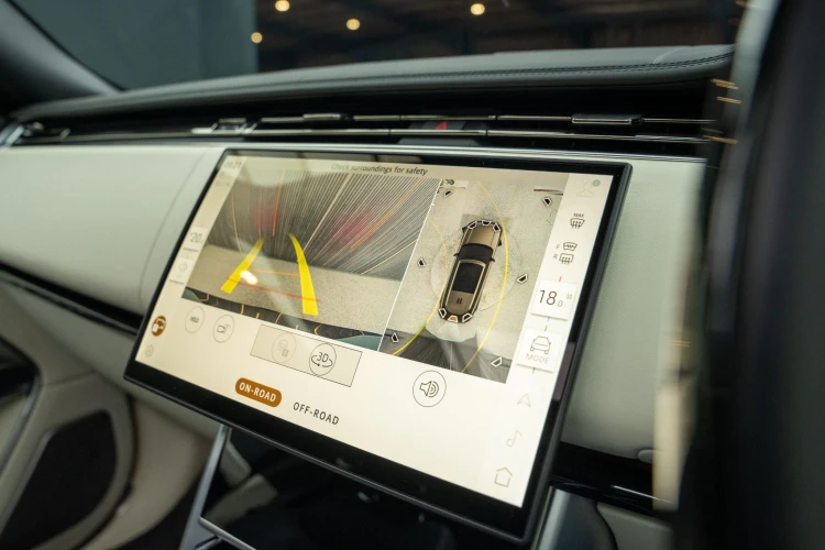 Vehicle Image 8