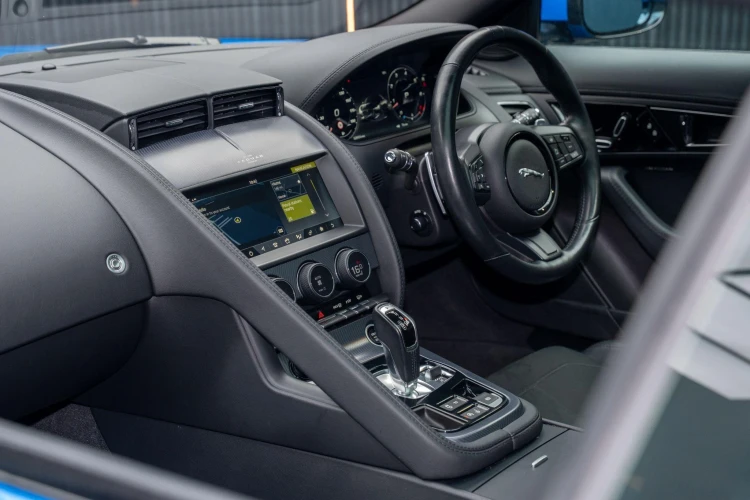 Vehicle Image 39