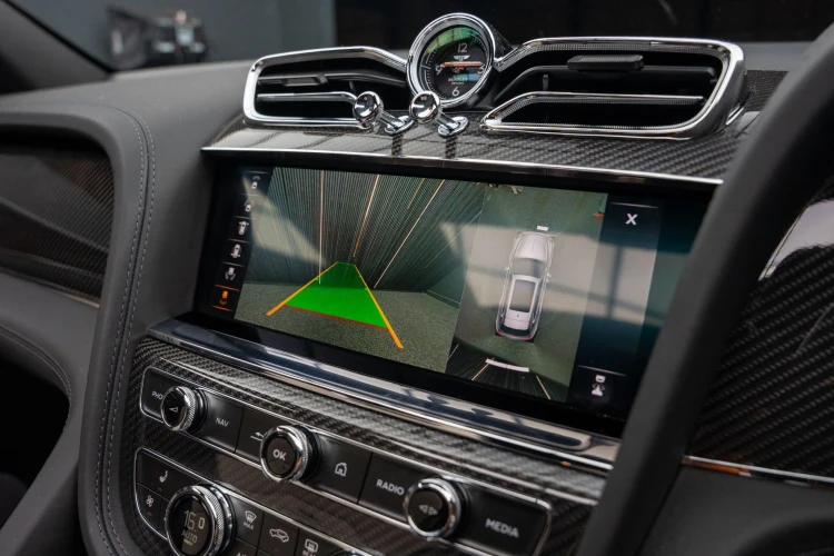 Vehicle Image 8