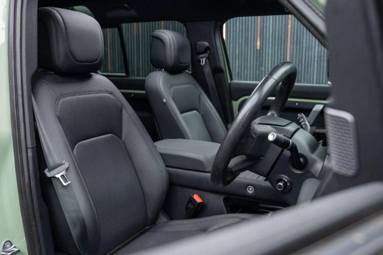 Vehicle Image 18