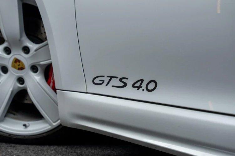 Vehicle Image 23