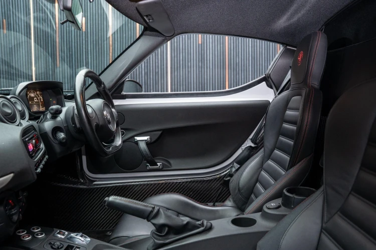 Vehicle Image 40