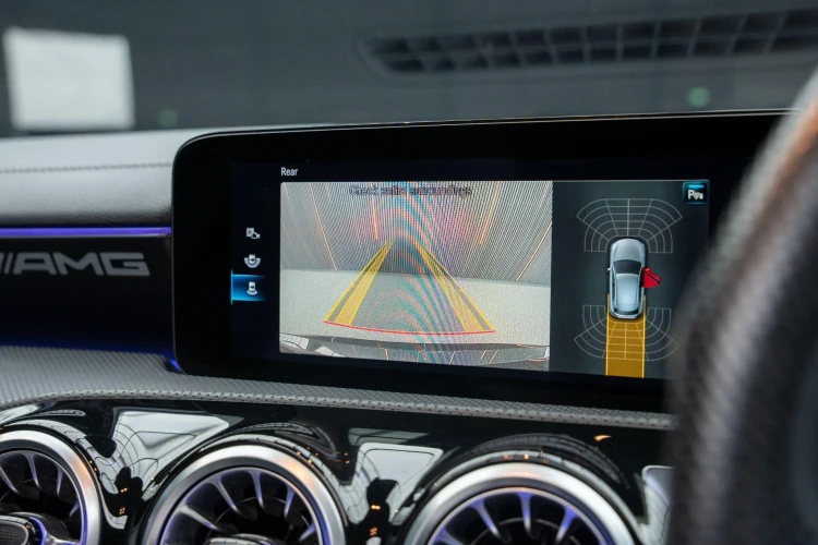 Vehicle Image 8