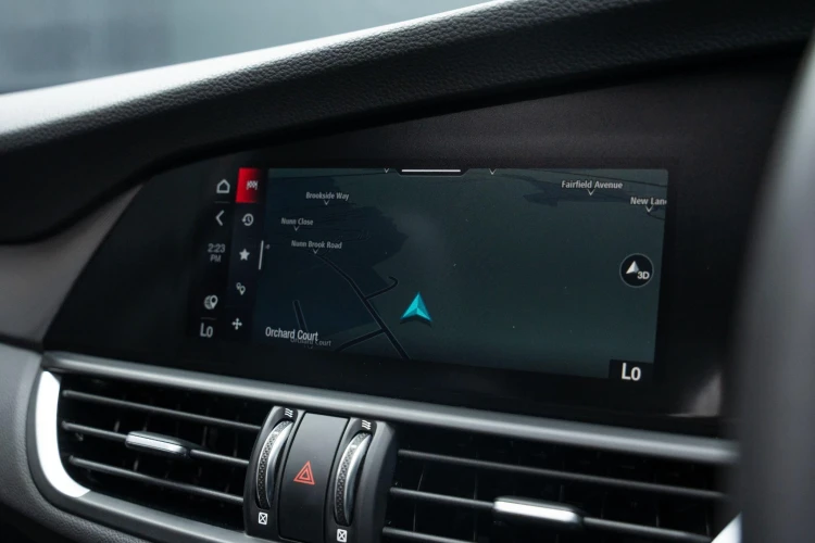 Vehicle Image 8