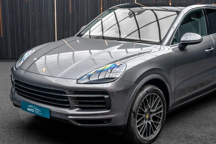 Vehicle Image 13