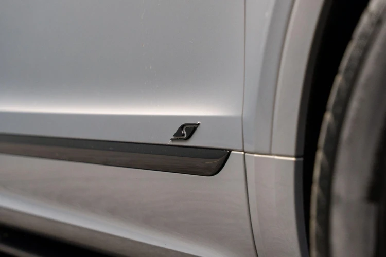 Vehicle Image 31