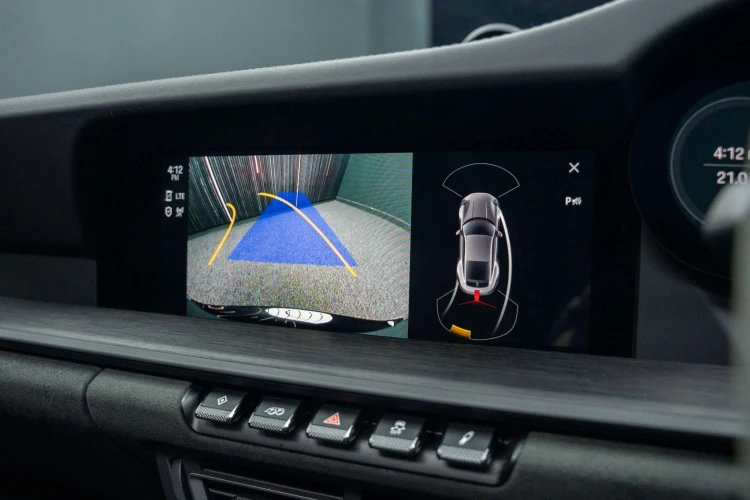 Vehicle Image 7