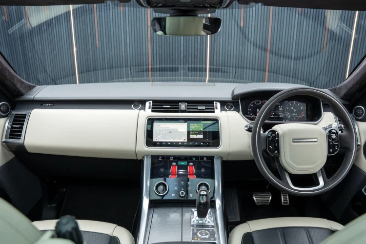 Vehicle Image 32