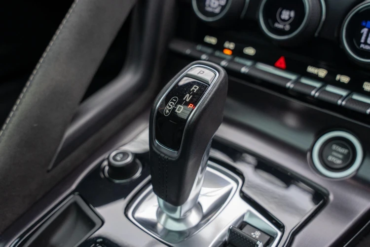 Vehicle Image 30