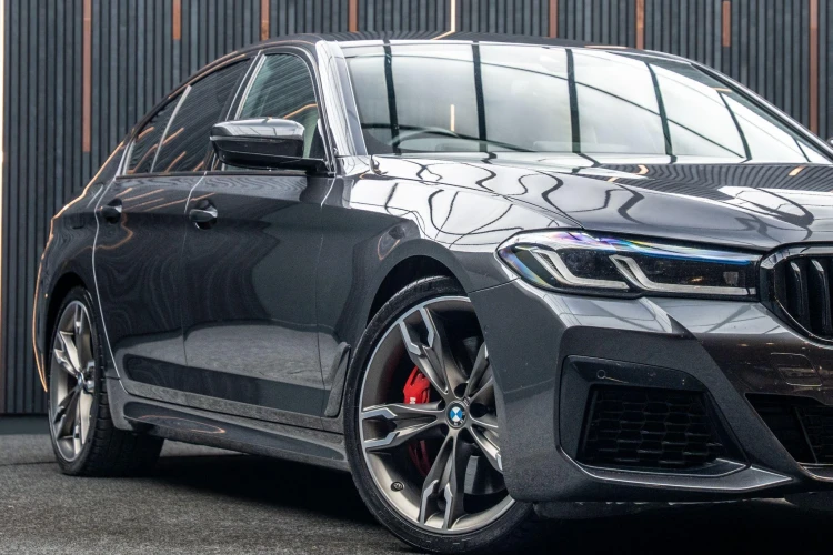 Vehicle Image 7