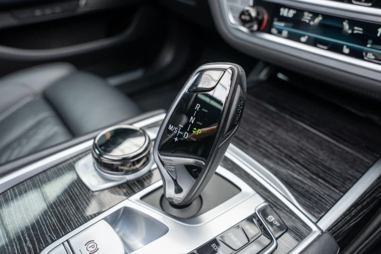 Vehicle Image 30