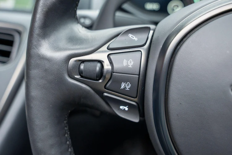 Vehicle Image 22