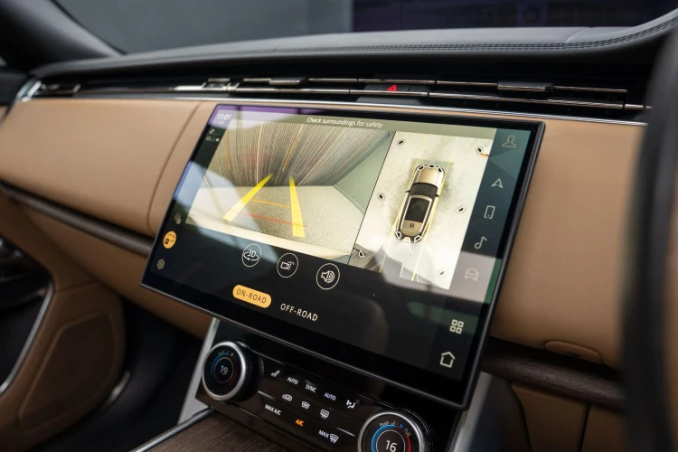 Vehicle Image 8