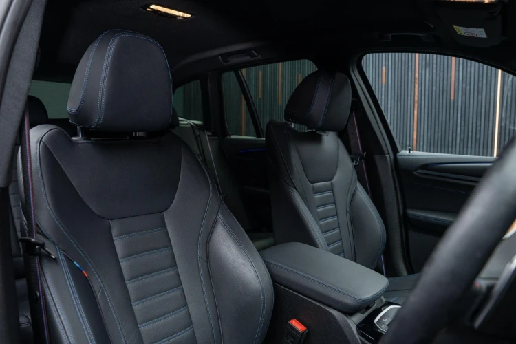 Vehicle Image 41