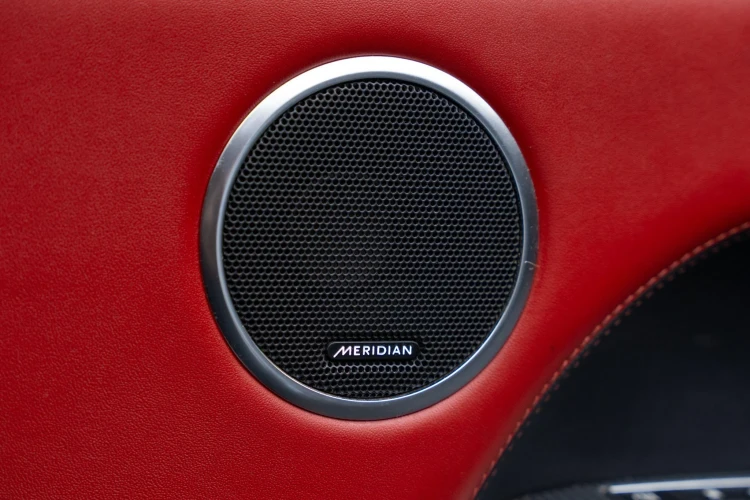 Vehicle Image 8