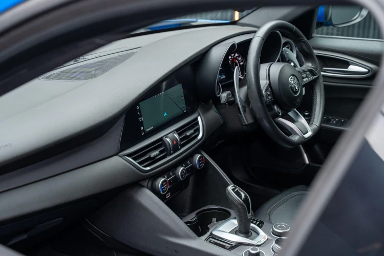 Vehicle Image 40
