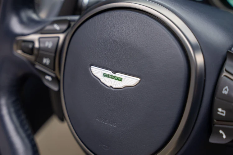 Vehicle Image 30