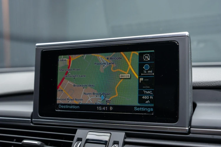 Vehicle Image 8