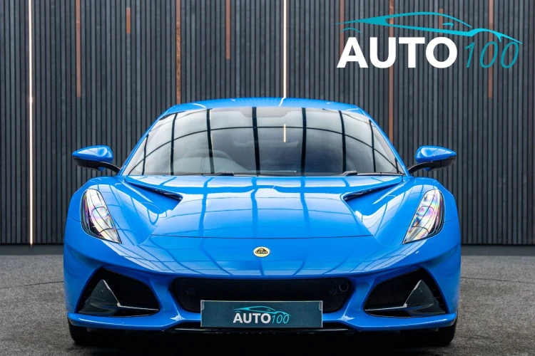 Vehicle Image 9