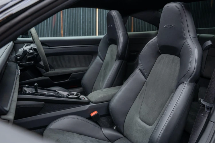 Vehicle Image 40