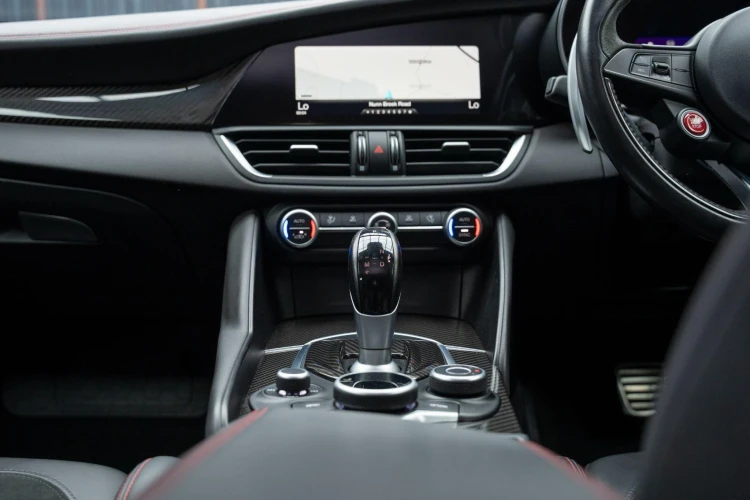 Vehicle Image 36