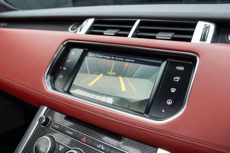 Vehicle Image 8