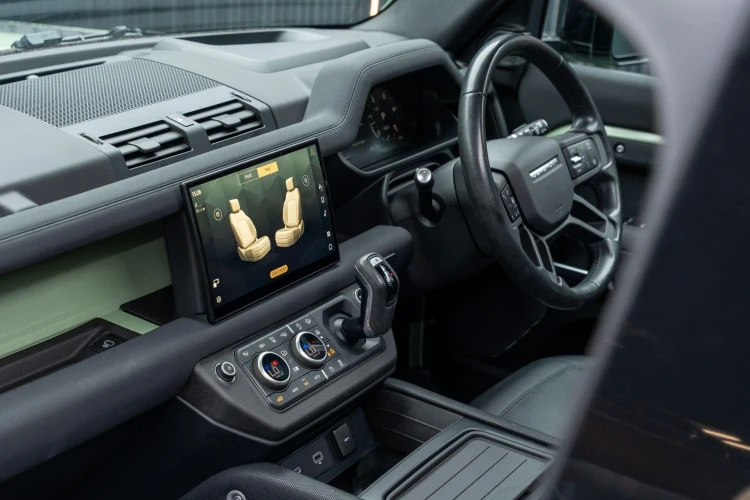 Vehicle Image 39