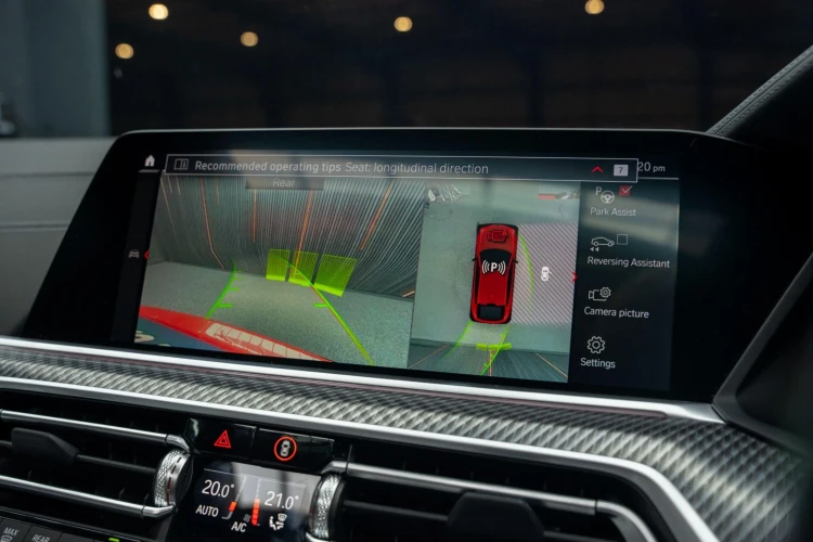 Vehicle Image 8