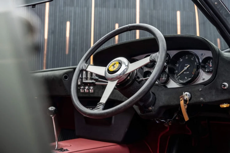 Vehicle Image 8