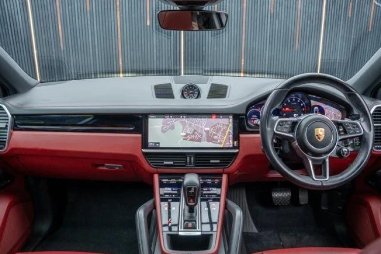 Vehicle Image 35