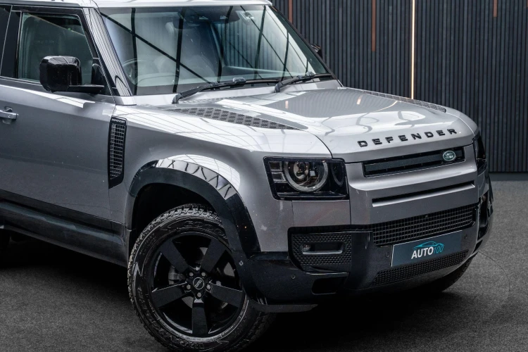 Vehicle Image 9