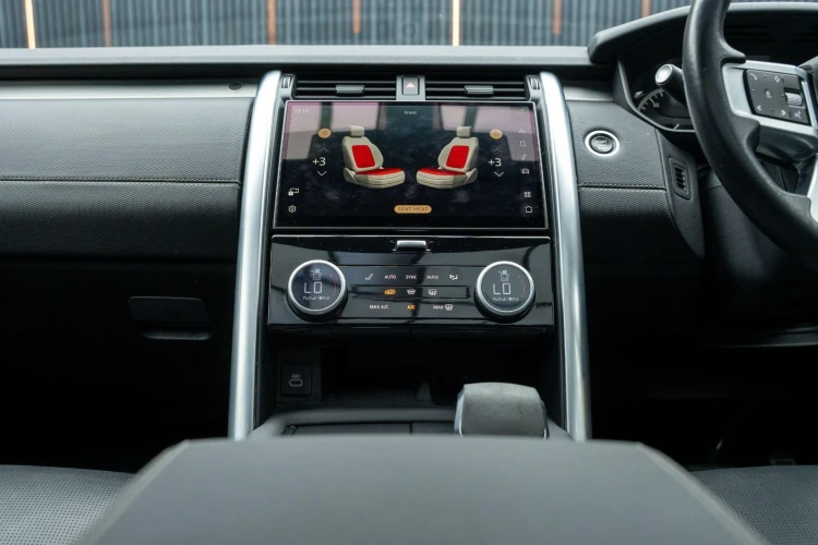 Vehicle Image 39