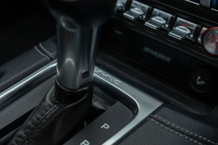 Vehicle Image 32