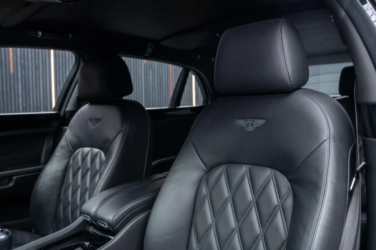 Vehicle Image 36
