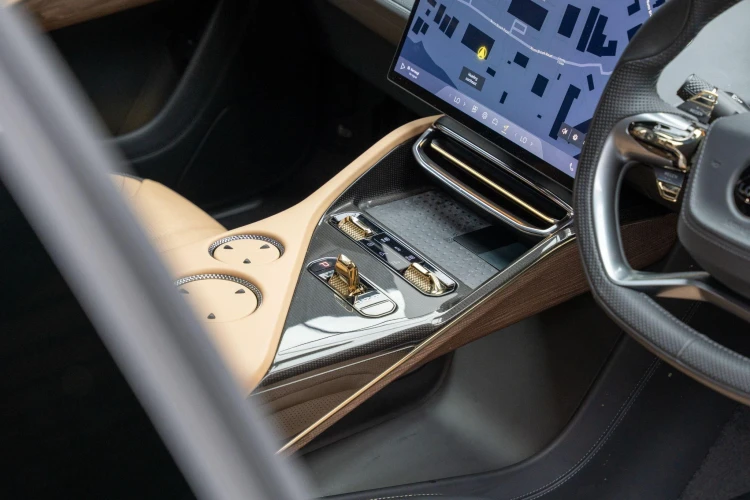 Vehicle Image 36