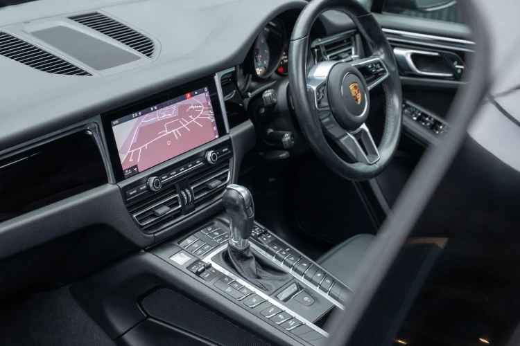 Vehicle Image 39