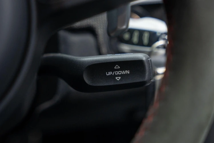 Vehicle Image 31