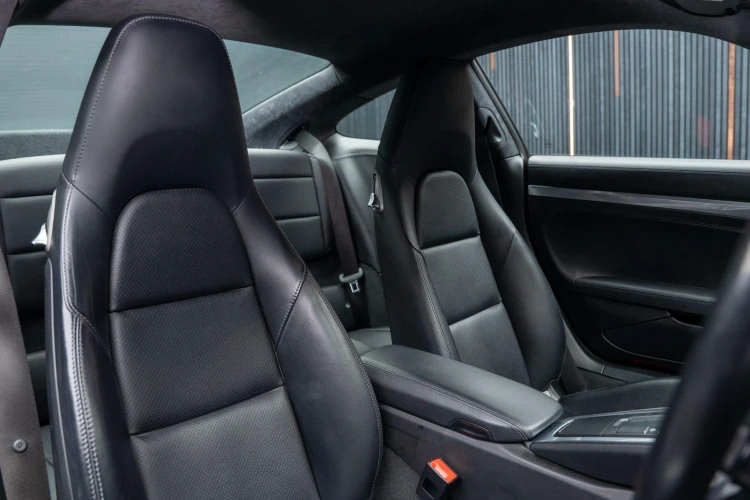 Vehicle Image 30