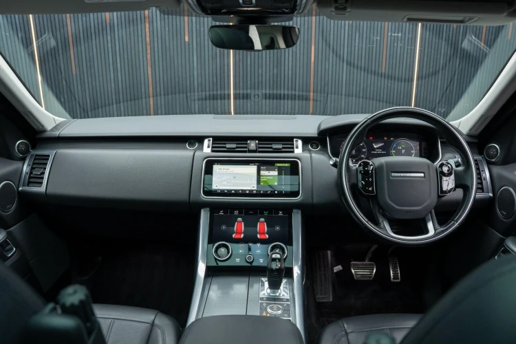 Vehicle Image 32