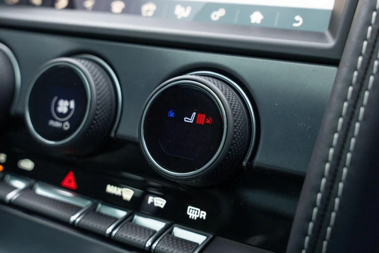 Vehicle Image 22