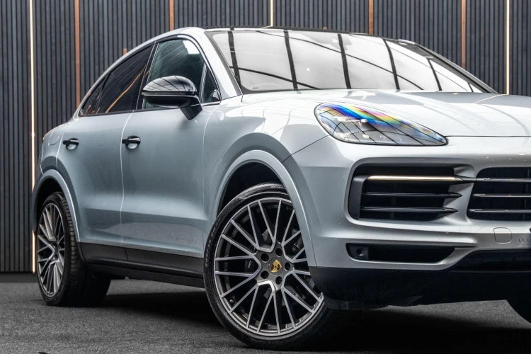 Vehicle Image 7