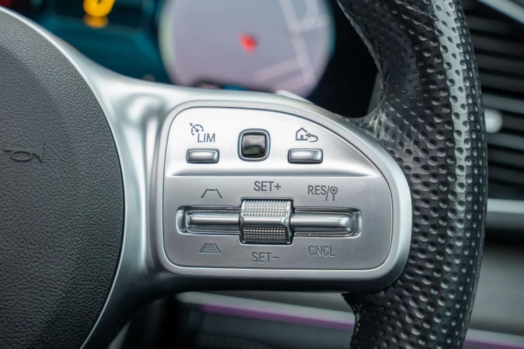Vehicle Image 36
