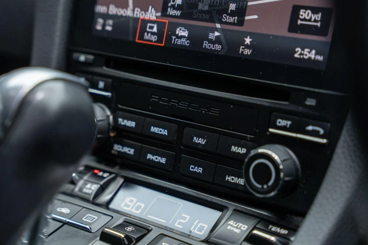Vehicle Image 12