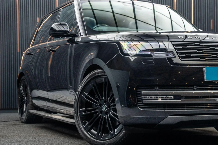 Vehicle Image 5