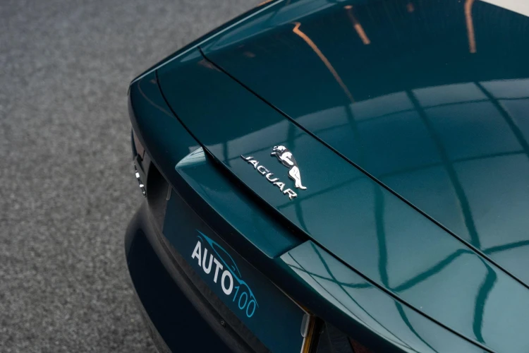 Vehicle Image 23
