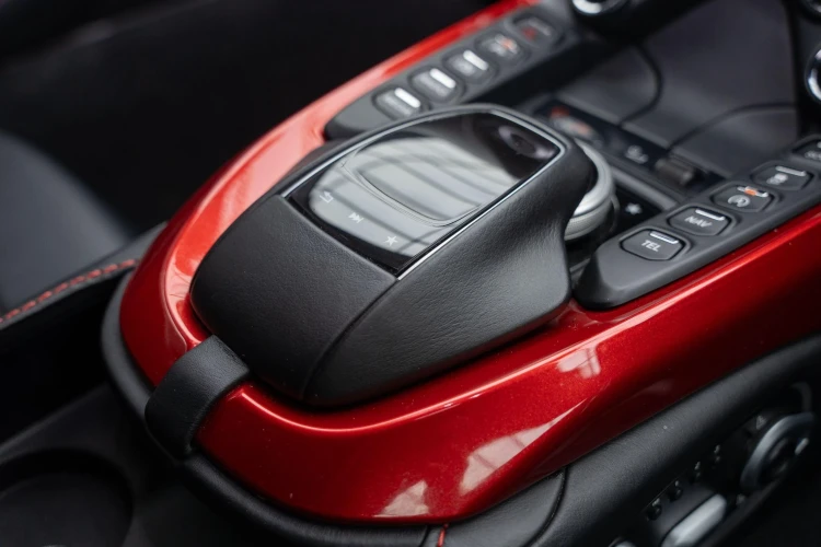 Vehicle Image 24