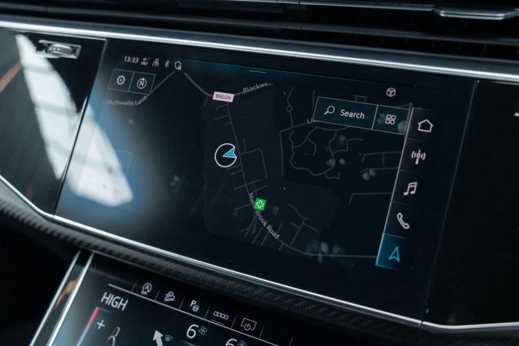 Vehicle Image 11