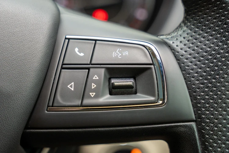 Vehicle Image 36